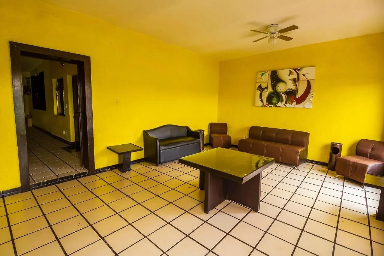 OYO Gran Hotel Galerias Plaza Guadalajara