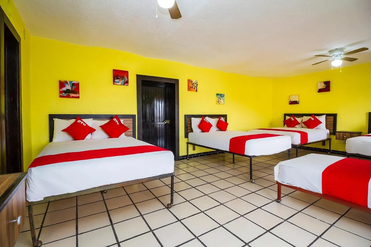 **  OYO Gran Hotel Galerias Plaza Guadalajara México